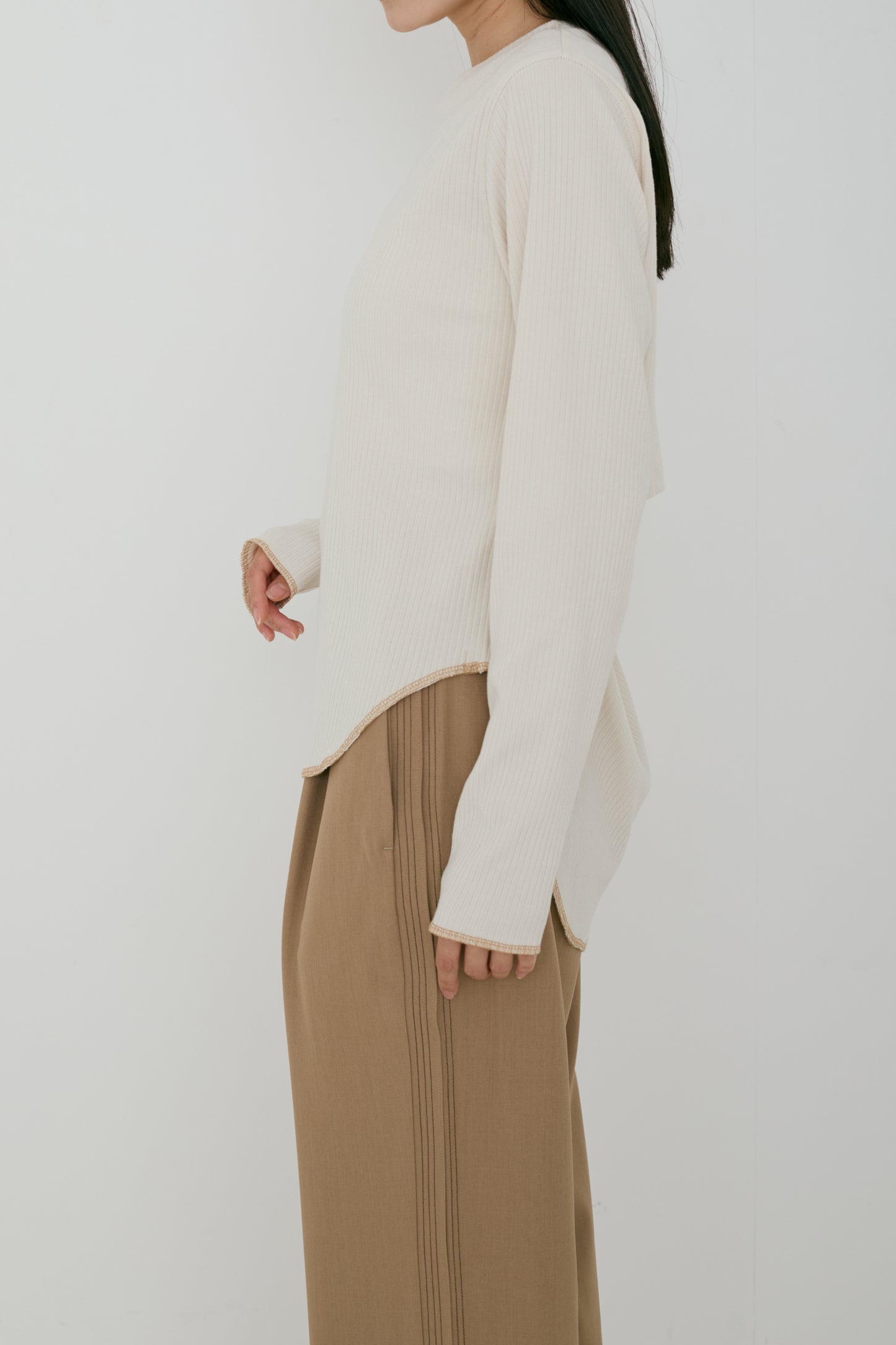 back round cut-sew