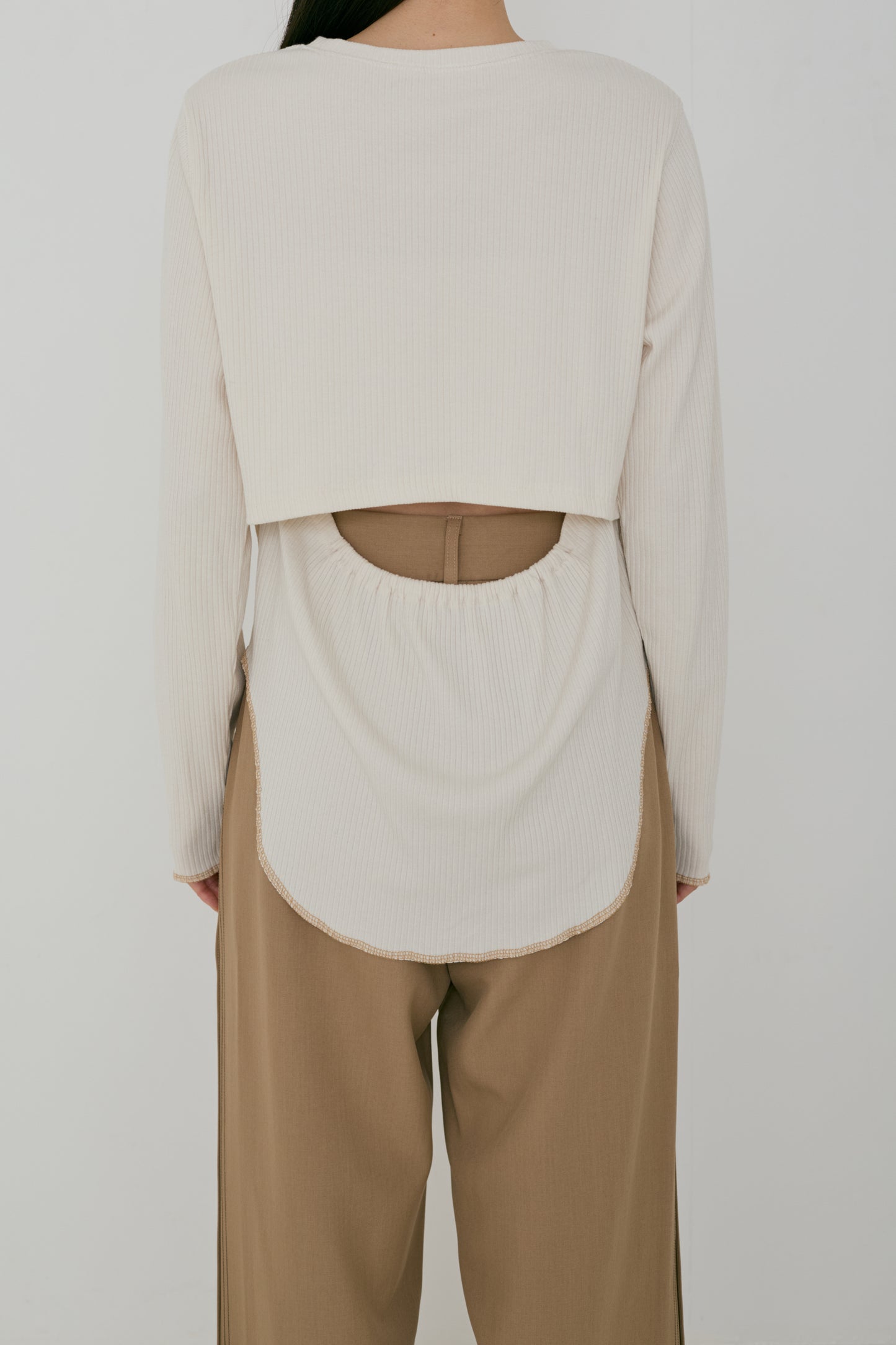 back round cut-sew