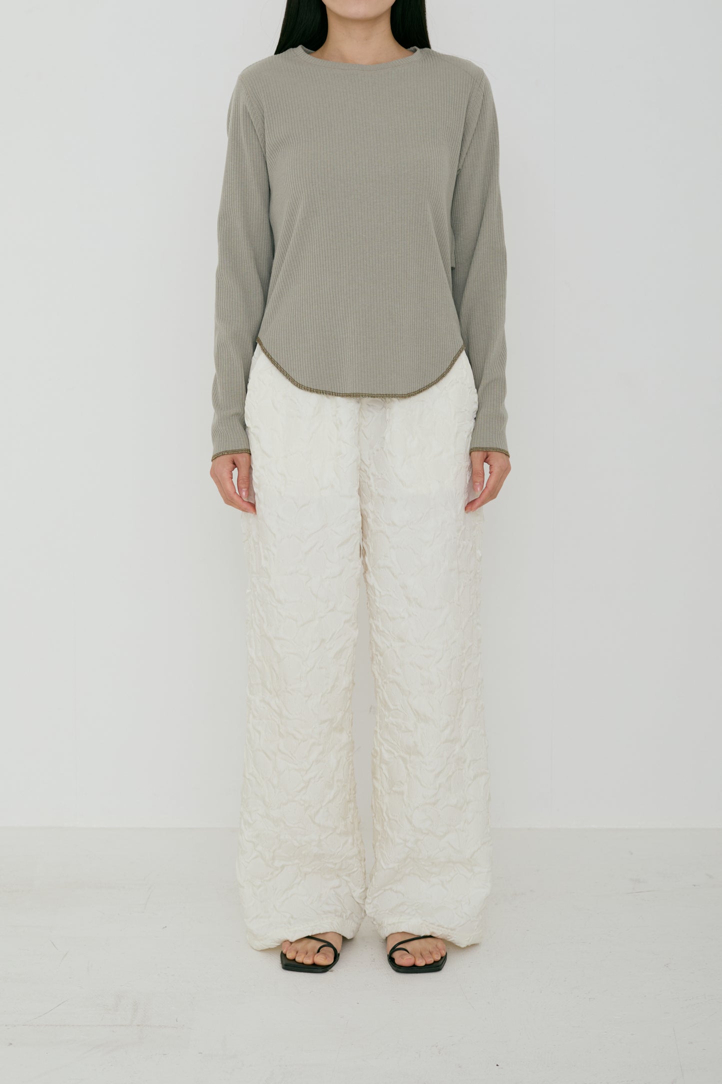 back round cut-sew