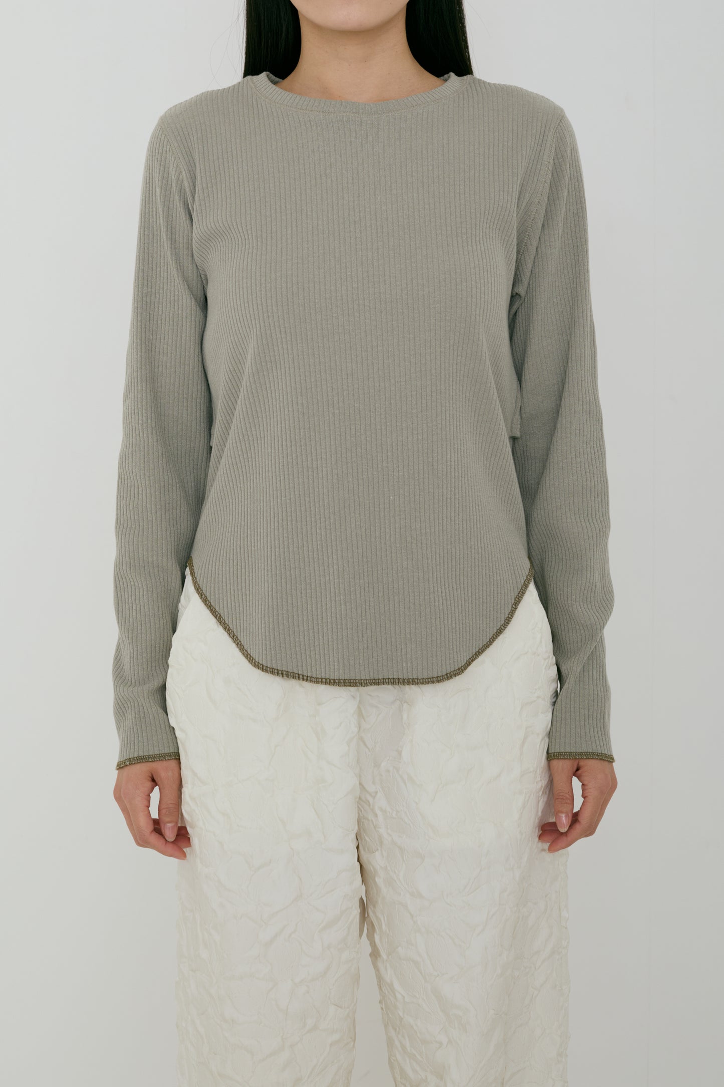 back round cut-sew
