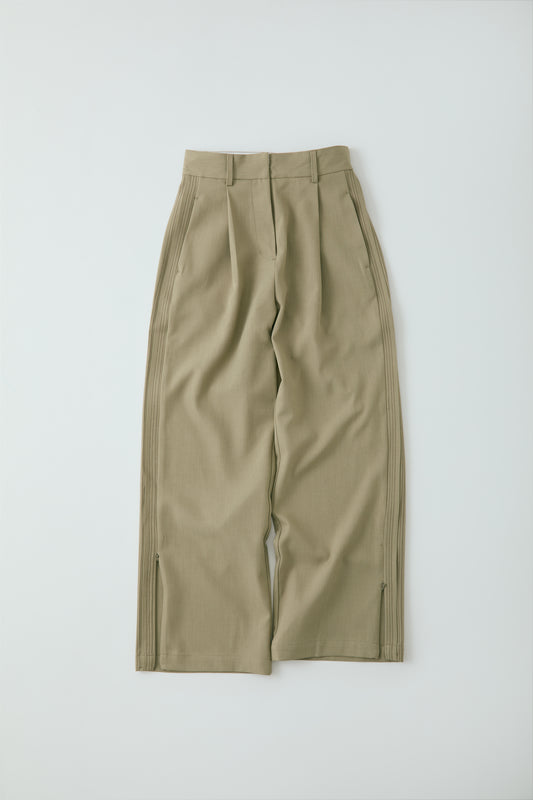 <RE STOCK> line tuck tracksuit