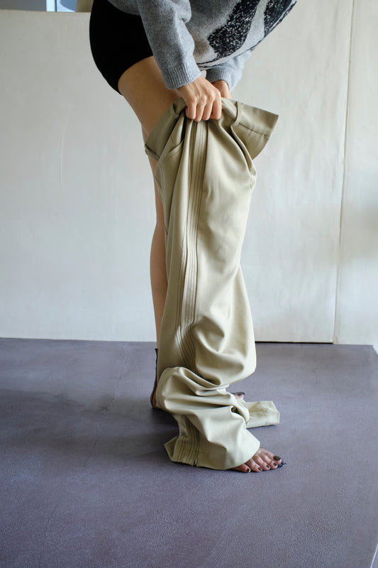 <RE STOCK> line tuck tracksuit