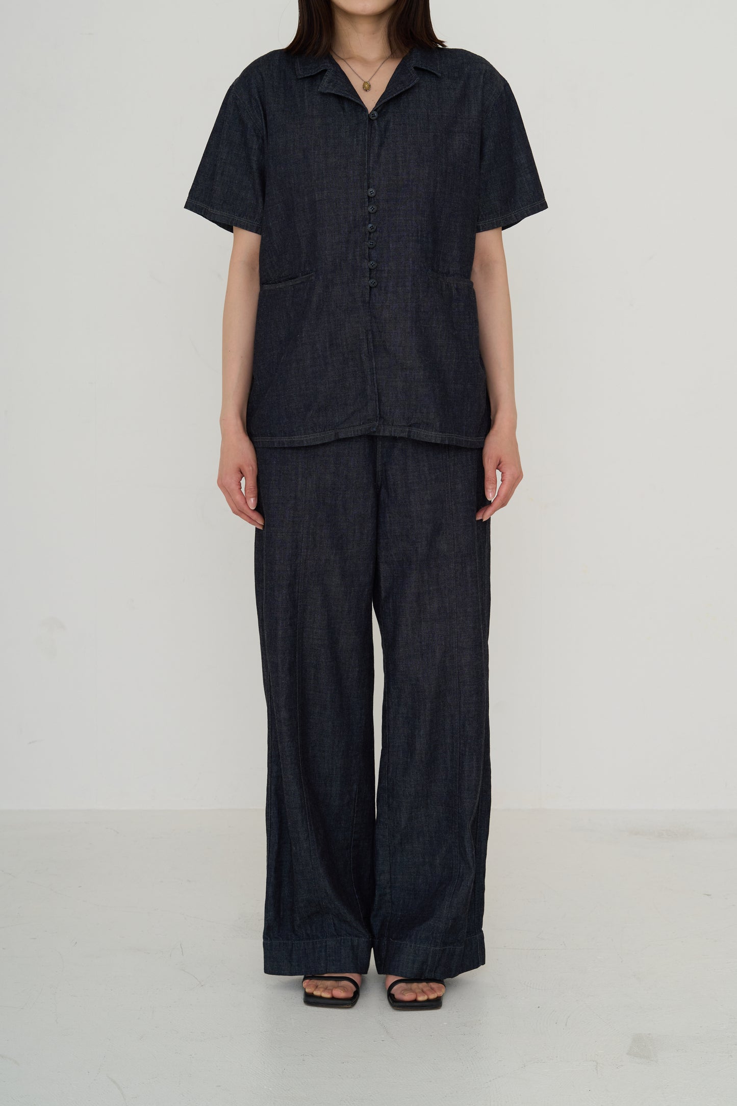 4/30 20:00- denim work shirt jacket